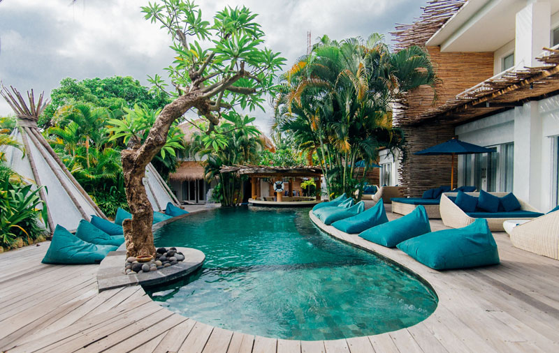 Seminyak Surfcamp
